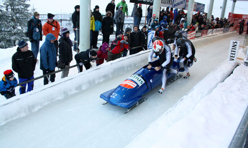 Campionatele Naţionale, dominate de sportivii din Sinaia şi Piteşti